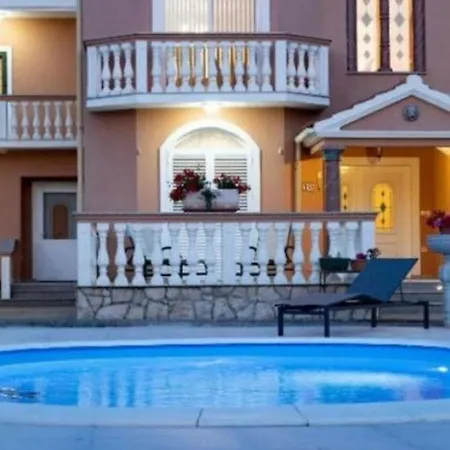 Isabell - With Swimming Pool Holiday home Zaton (Zadar)