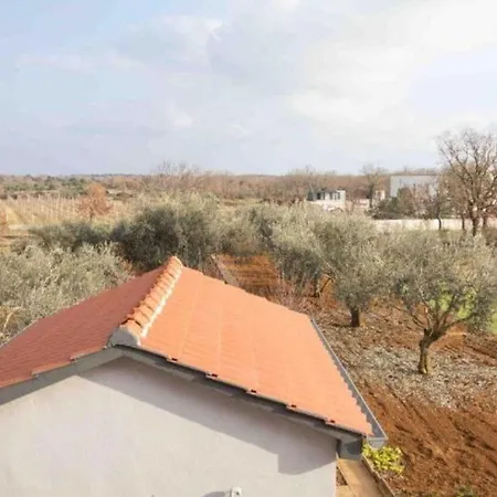 Holiday home Isabell - With Swimming Pool