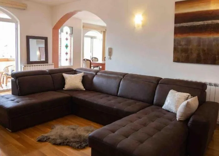 House Isabell * زاتون